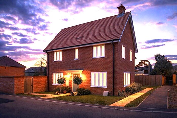 3 Bedroom Semi-Detached House For Sale In Lavender Crescent, Feering, Colchester, CO5