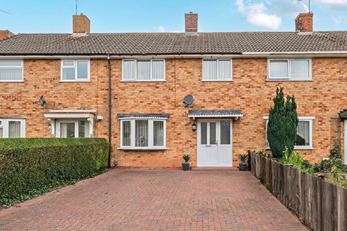 3 Bedroom Terraced House For Sale In Pinkerton Road, South Ham, Basingstoke, RG22