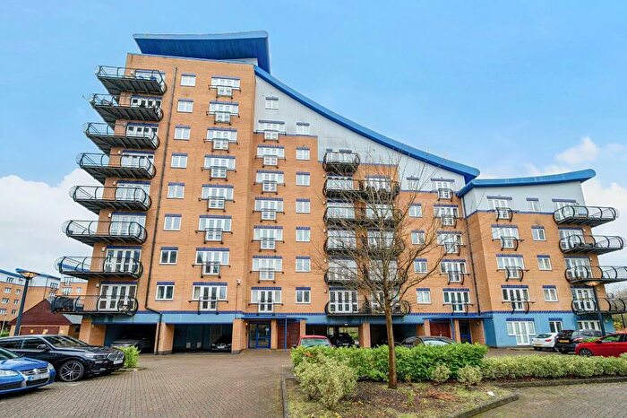 2 Bedroom Apartment To Rent In Luscinia View, Reading, RG1