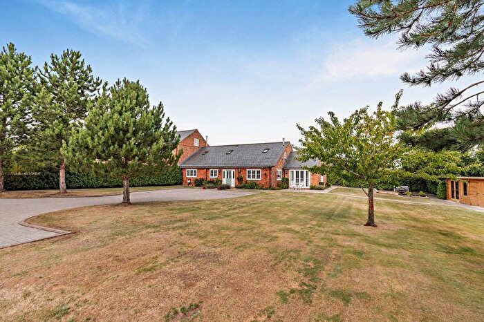 4 Bedroom Barn Conversion For Sale In Bowling Bank, Near Holt, LL13