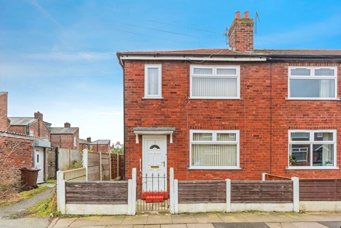 2 Bedroom End Terrace House For Sale In Arundel Street, Wardley, Swinton, Manchester, M27