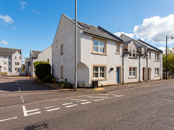 3 Bedroom Terraced House For Sale In A, Main Street, Lochwinnoch, PA12