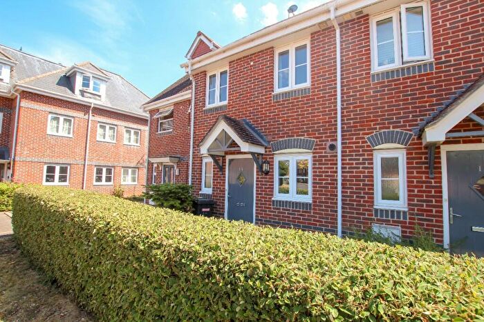 2 Bedroom Terraced House To Rent In Sandstone Grove, RG18