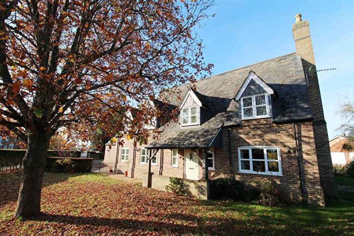 4 Bedroom Detached House For Sale In Station Road, Long Sutton, PE12