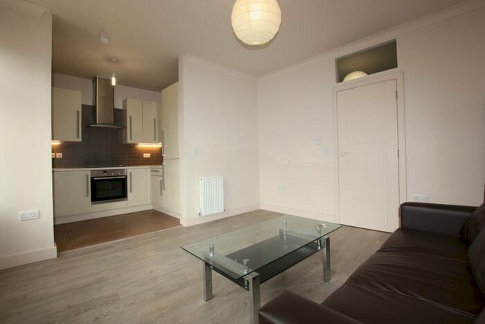1 Bedroom Flat To Rent In Brent Street, Hendon, NW4