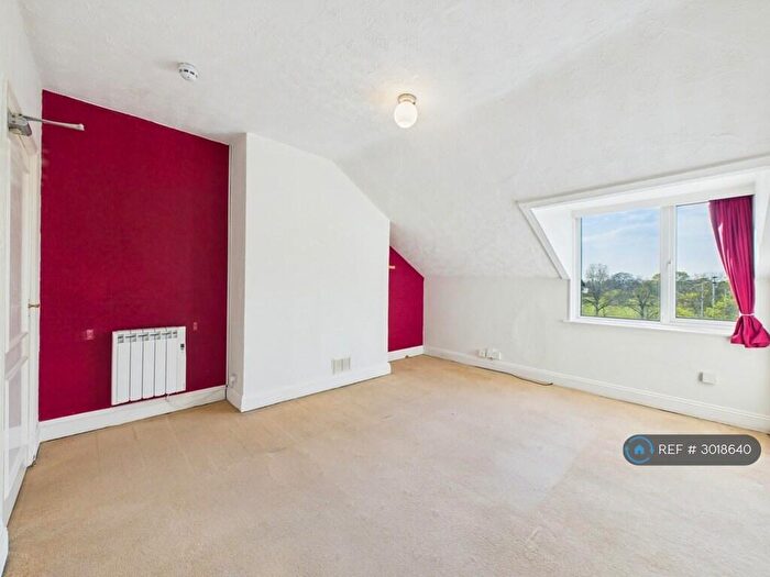 2 Bedroom Flat To Rent In Midland Road, Gloucester, GL1