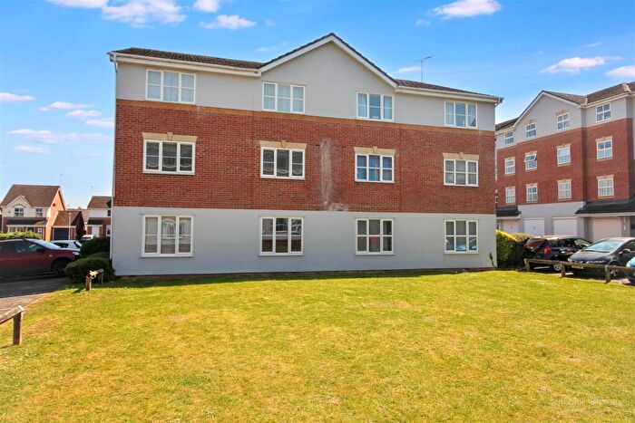 1 Bedroom Apartment For Sale In Elm Park, Reading, RG30