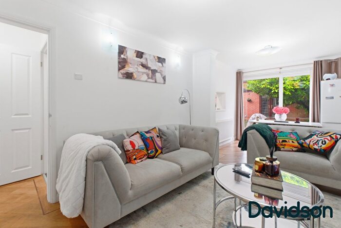 3 Bedroom Semi-detached House For Sale In Gorsy Road, Quinton, B32