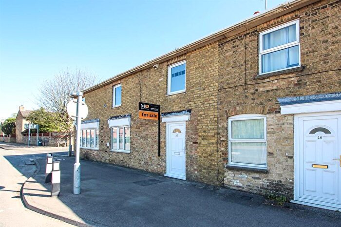 2 Bedroom Flat For Sale In Market Street, Fordham, Ely, CB7