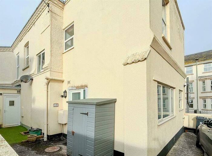 2 Bedroom Semi-Detached House To Rent In Beach Road, Seaton, EX12