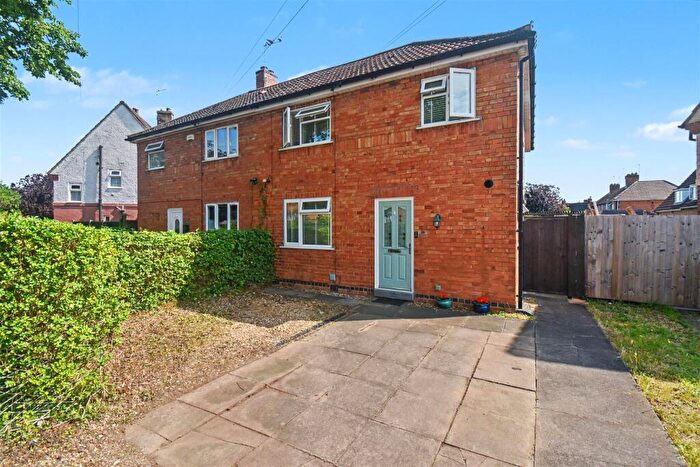 3 Bedroom Semi-Detached House For Sale In , Kelvin Grove, Corby, NN17
