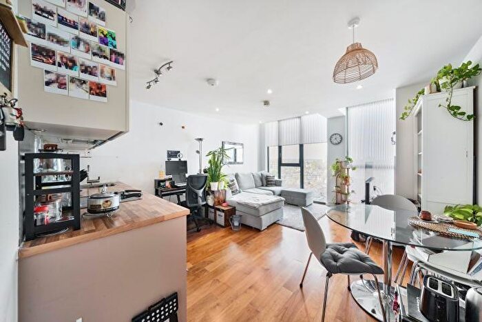 1 Bedroom Flat For Sale In Centrillion Point, Masons Avenue, Croydon, CR0