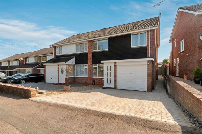 3 Bedroom Semi-Detached House For Sale In Hurn Lane, Keynsham, BS31