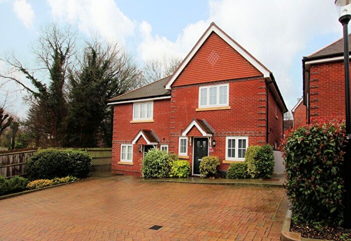 2 Bedroom Semi Detached House For Sale In Sheffield Close, Pangbourne, Reading, Berkshire, RG8