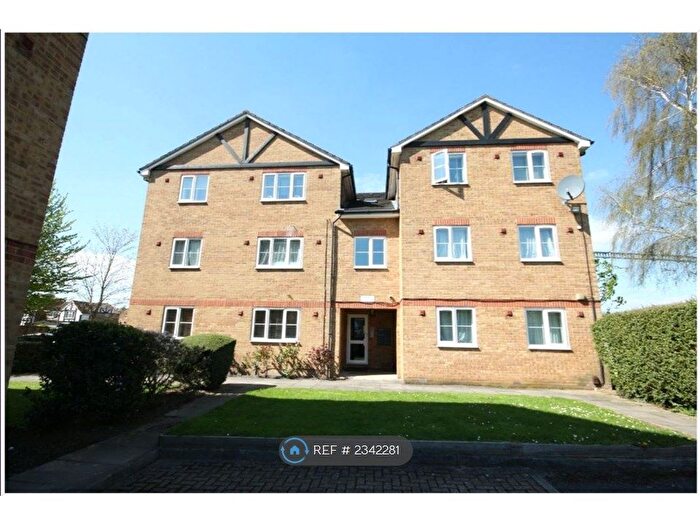 1 Bedroom Flat To Rent In Maplin Park, Slough, SL3