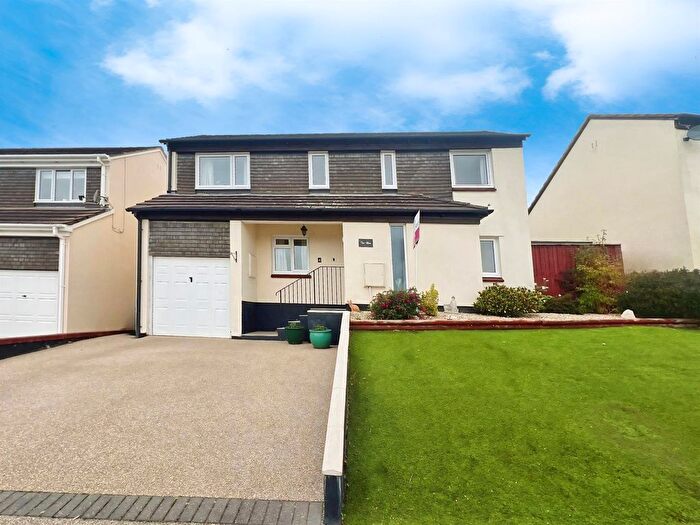 3 Bedroom Detached House For Sale In Meadow View, Uffculme, Cullompton, EX15