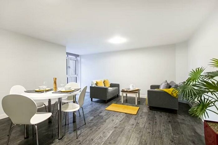 Apartment To Rent In Edward Street, Sheffield, S3