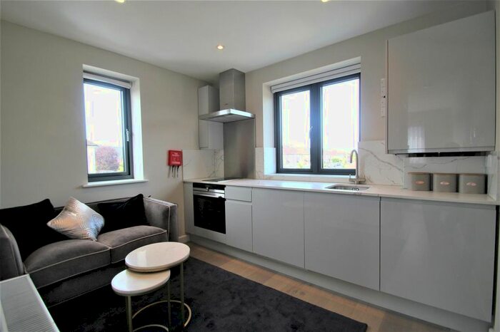 1 Bedroom Flat To Rent In Long Lane, Stanwell, Staines, TW19