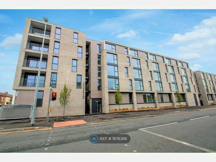 2 Bedroom Flat To Rent In Crossbank House, Salford, M7