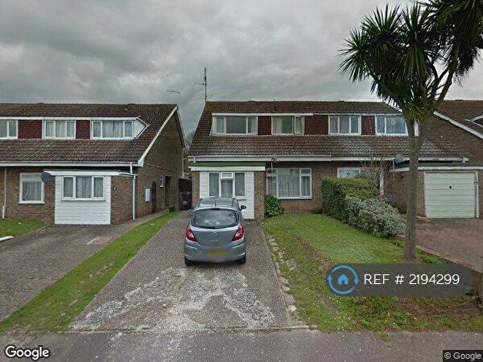 5 Bedroom Semi-Detached House To Rent In Tangerine Close, Colchester, CO4