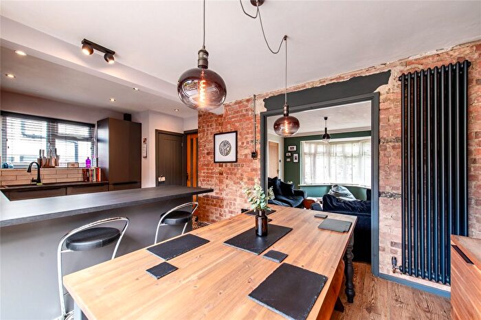 3 Bedroom Semi Detached House For Sale In Bracondale Avenue, Istead Rise, Gravesend, Kent, DA13