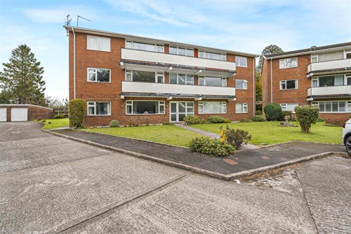2 Bedroom Flat For Sale In Maes-Yr-Awel, Radyr, CF15