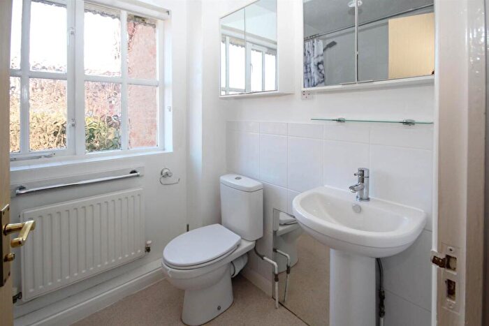 1 Bedroom Terraced House To Rent In Blackthorn, CB4