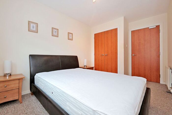 2 Bedroom Flat For Sale In D Anderson Drive, The West End, Aberdeen, AB15