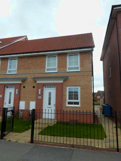 2 Bedroom Terraced House To Rent In Richmond Lane, Kingswood, Hull, HU7