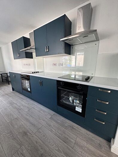 8 Bedroom Terraced House To Rent In Salisbury Road, CF24