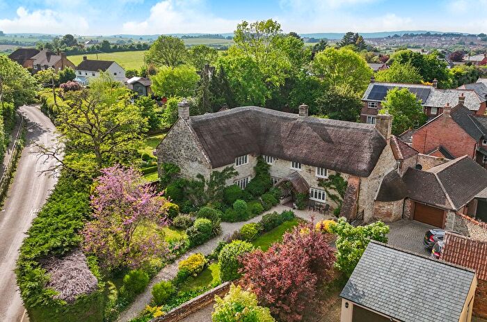 4 Bedroom Detached House For Sale In Trull, Taunton, Somerset, TA3