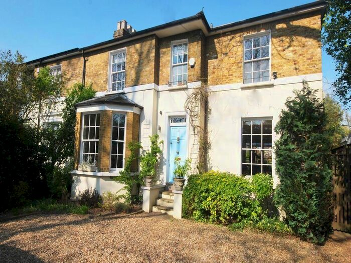 3 Bedroom Semi-Detached House To Rent In Trafalgar Road, Twickenham, TW2