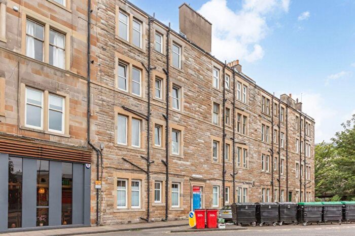 1 Bedroom Flat For Sale In / Lochrin Terrace, Edinburgh, EH3