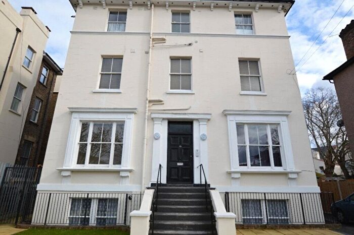 2 Bedroom Apartment To Rent In Lennard Road, Croydon, CR0