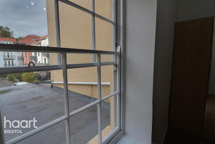 1 Bedroom Apartment To Rent In Redcross Street, Bristol, BS2