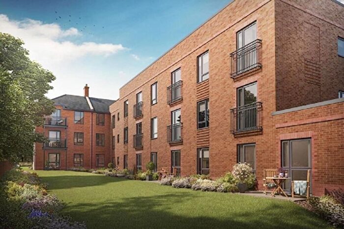 1 Bedroom Flat For Sale In Crescent Place, Warminster, BA12