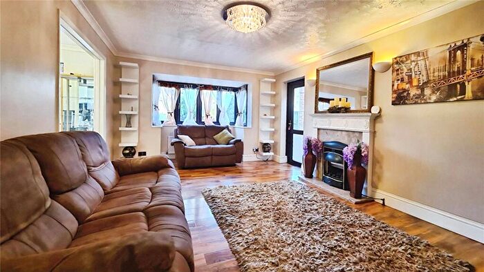 4 Bedroom Detached House To Rent In Beech Lane, Lower Earley, Reading, RG6