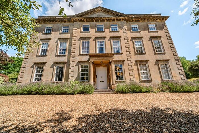 2 Bedroom Flat For Sale In Monkton Park, Chippenham, SN15