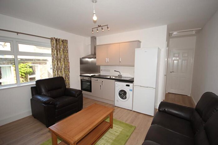 2 Bedroom Flat To Rent In West Street, Godmanchester, Huntingdon, PE29