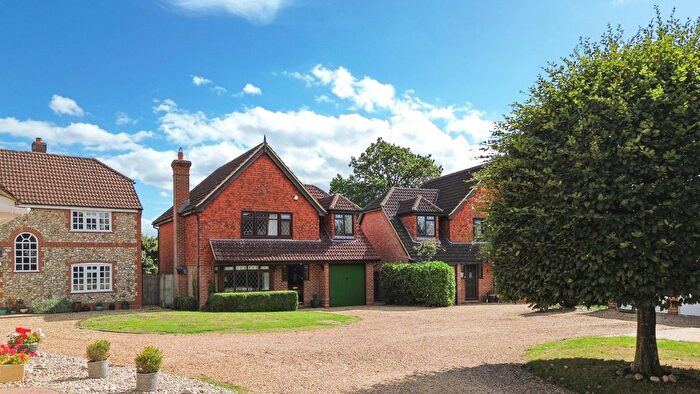 4 Bedroom Detached House For Sale In Steggles Close, Woodley, Reading, RG5