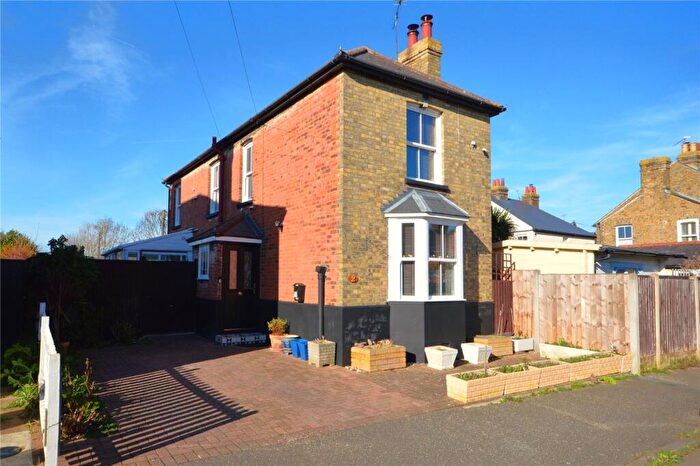 3 Bedroom Detached House For Sale In Queens Avenue, Maldon, Essex, CM9