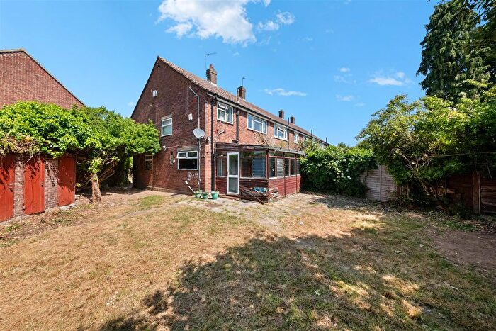 3 Bedroom Semi-Detached House For Sale In Snowdon Crescent, Hayes, UB3