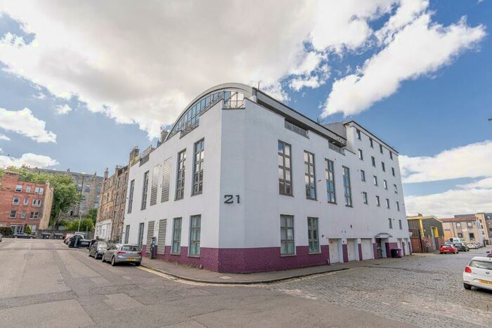 2 Bedroom Flat To Rent In Dunedin Street, Canonmills, Edinburgh, EH7