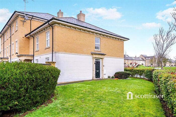 2 Bedroom Flat To Rent In Harvest Bank, Carterton, Oxfordshire, OX18