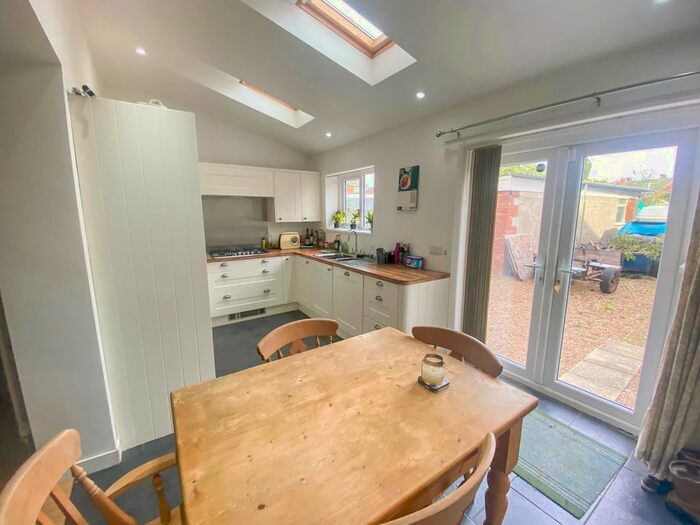 3 Bedroom Semi-Detached House To Rent In Roydon Grove, Lincoln, LN6