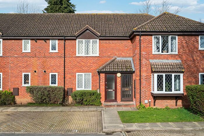 2 Bedroom Flat For Sale In Gunthorpe Road, Marlow, SL7