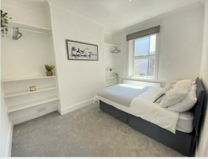 2 Bedroom Apartment To Rent In Terminus Road, Littlehampton, BN17