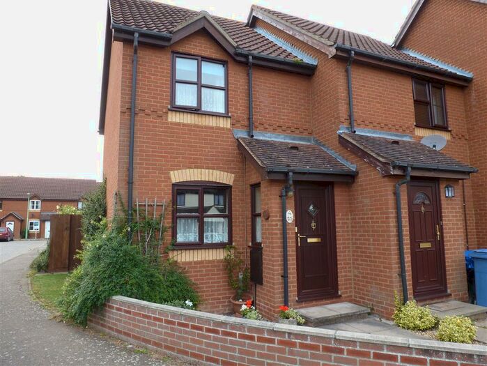 2 Bedroom House To Rent In Golding Way, Glemsford, Sudbury, CO10