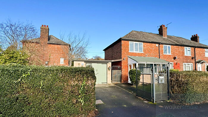 3 Bedroom Semi-Detached House For Sale In Hawkswood Place, Hawksworth, Leeds, West Yorkshire, LS5