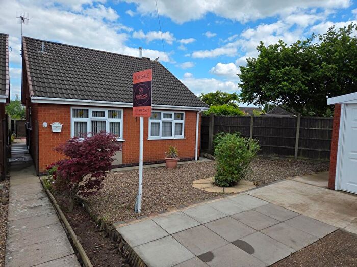 2 Bedroom Detached Bungalow For Sale In Boatmans Close, Ilkeston, DE7